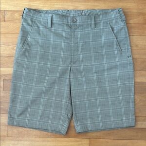 Under Armour Gray Flat Front Shorts Casual Style